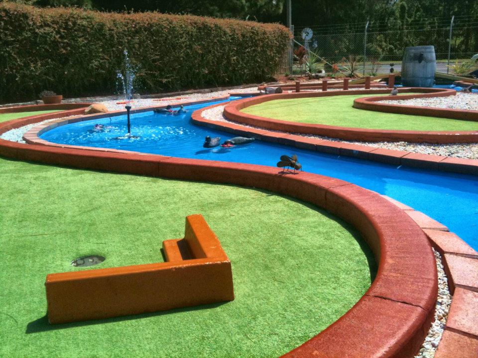 18th Hole at Crazy Putt with Water Hazard